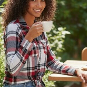NWOT New York Laundry Multi Color Red Black White Plaid Shirt/tie front Sz S